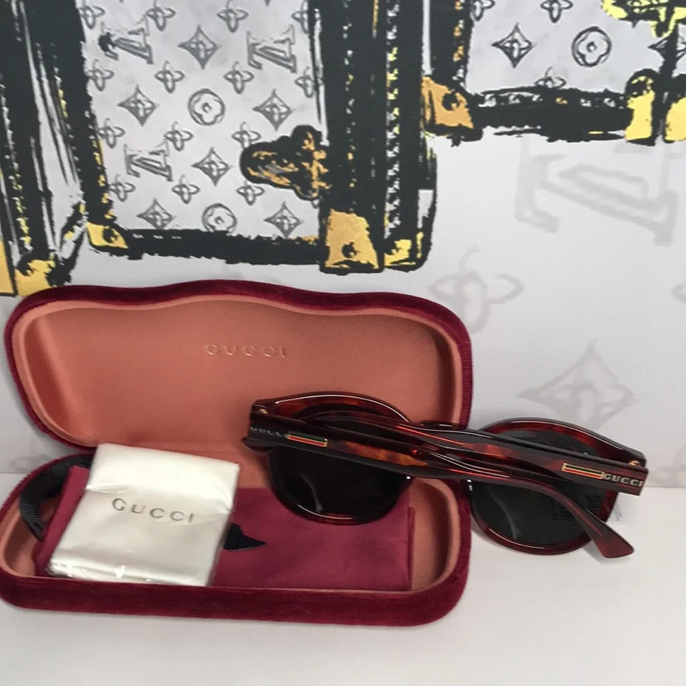 New Authentic Gucci Brown Sunglasses GG0825S 005